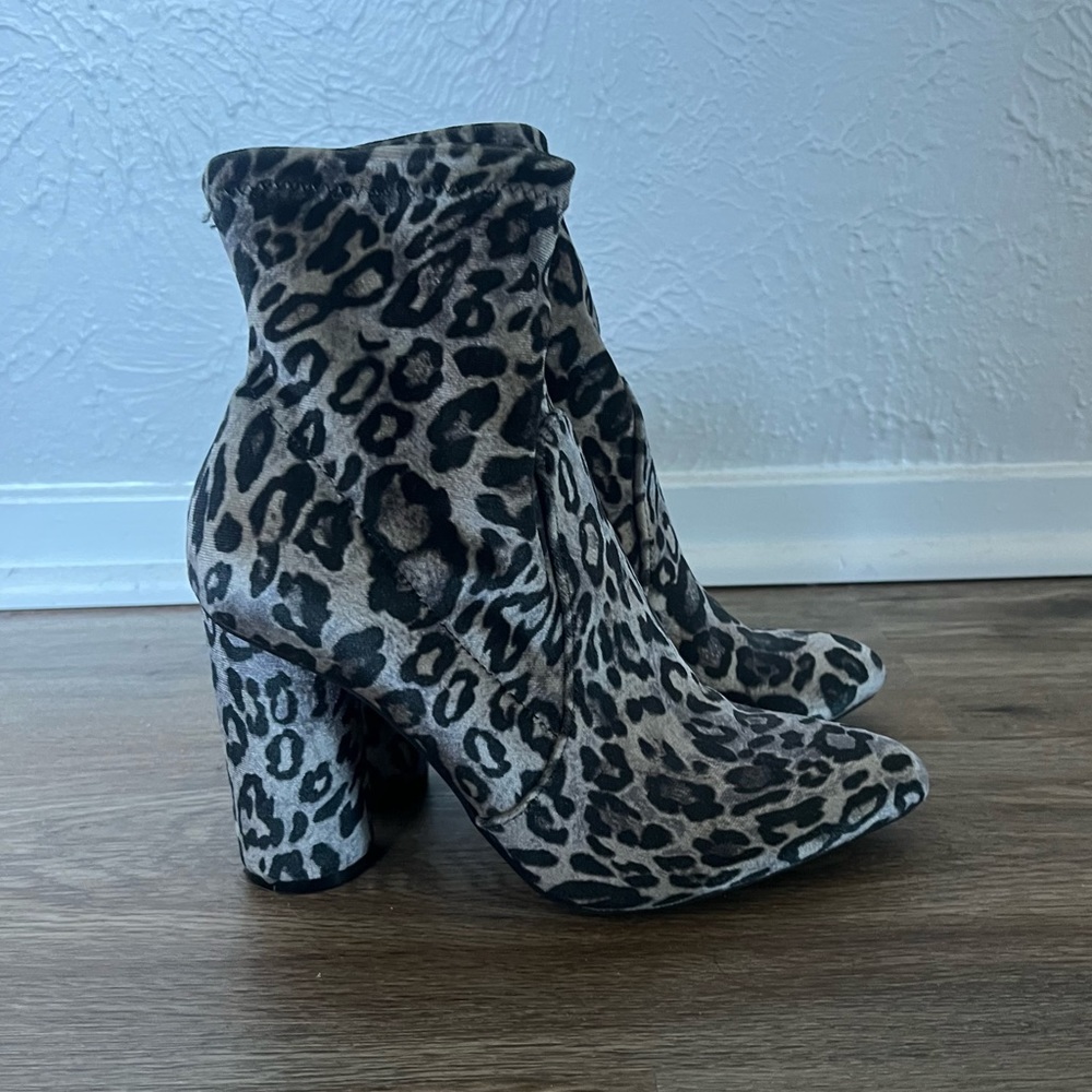 Ankle boots leopard print